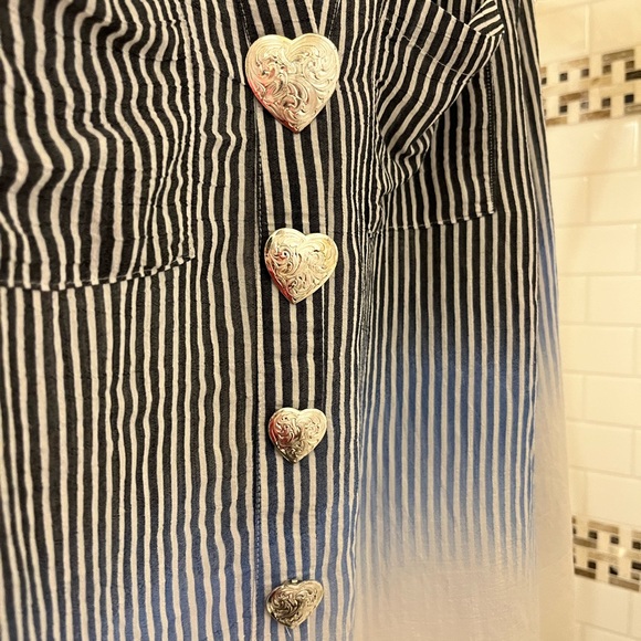 Montana Silversmiths Heart Button Covers - Picture 4 of 4